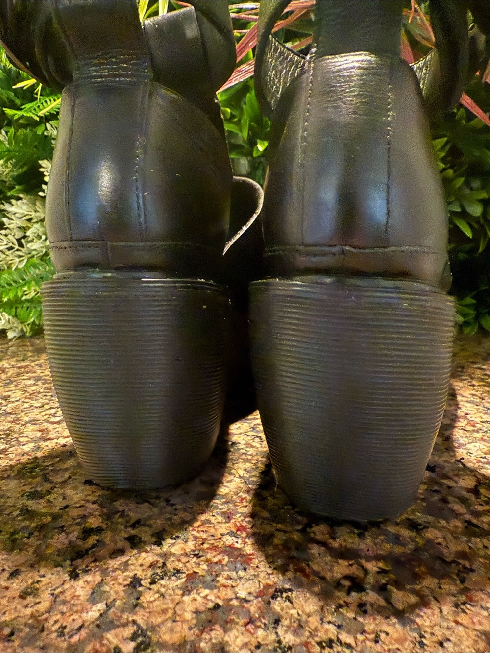 Women’s Dr Martens “Bessie” Sandals - Rare - Picture 8 of 10